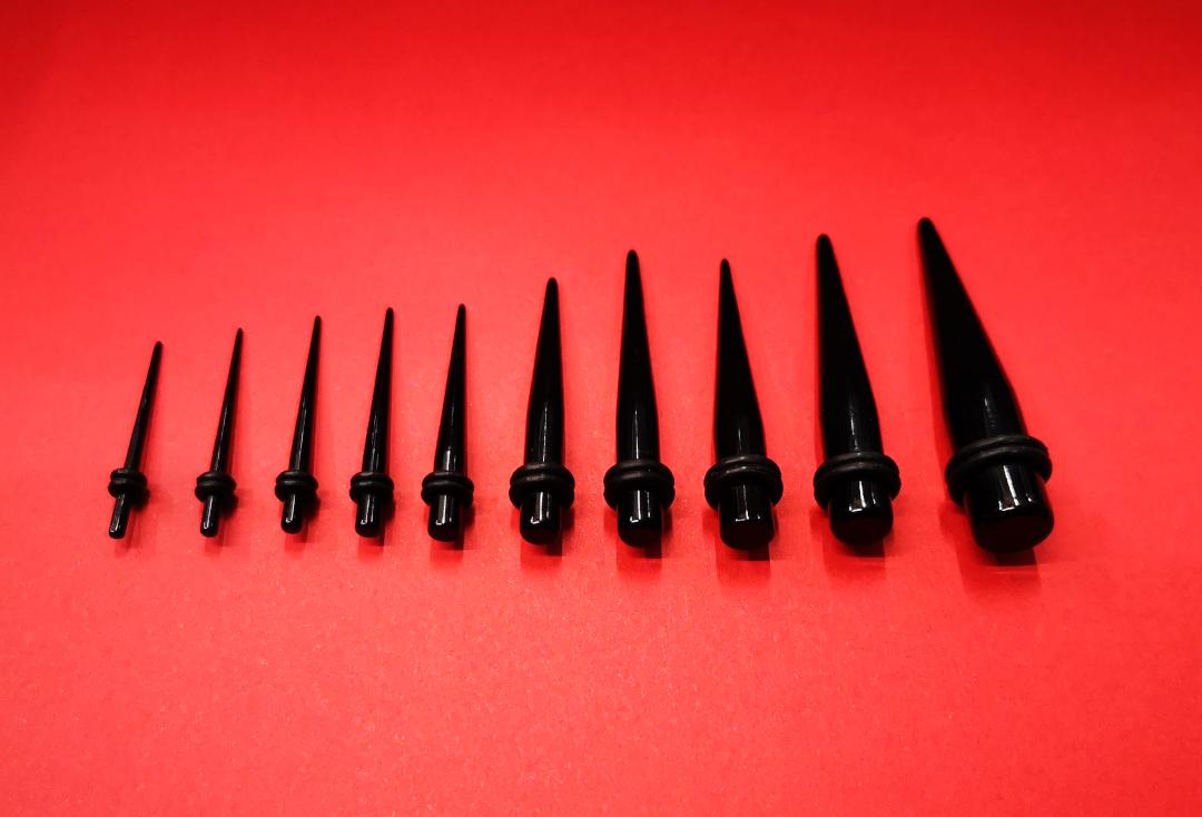 Body Jewellery | Black Acrylic Stretching Tapers - 1.6mm to 30mm
