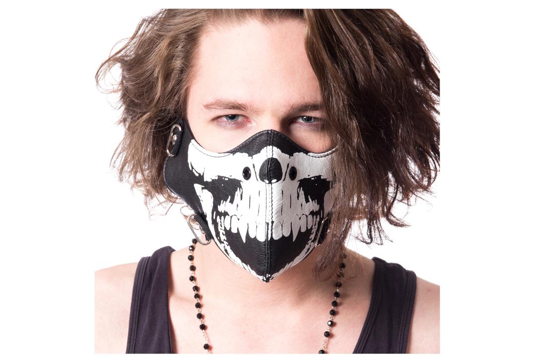 Poizen Industries | Tremor Black & White Skull Face Mask - Modelled
