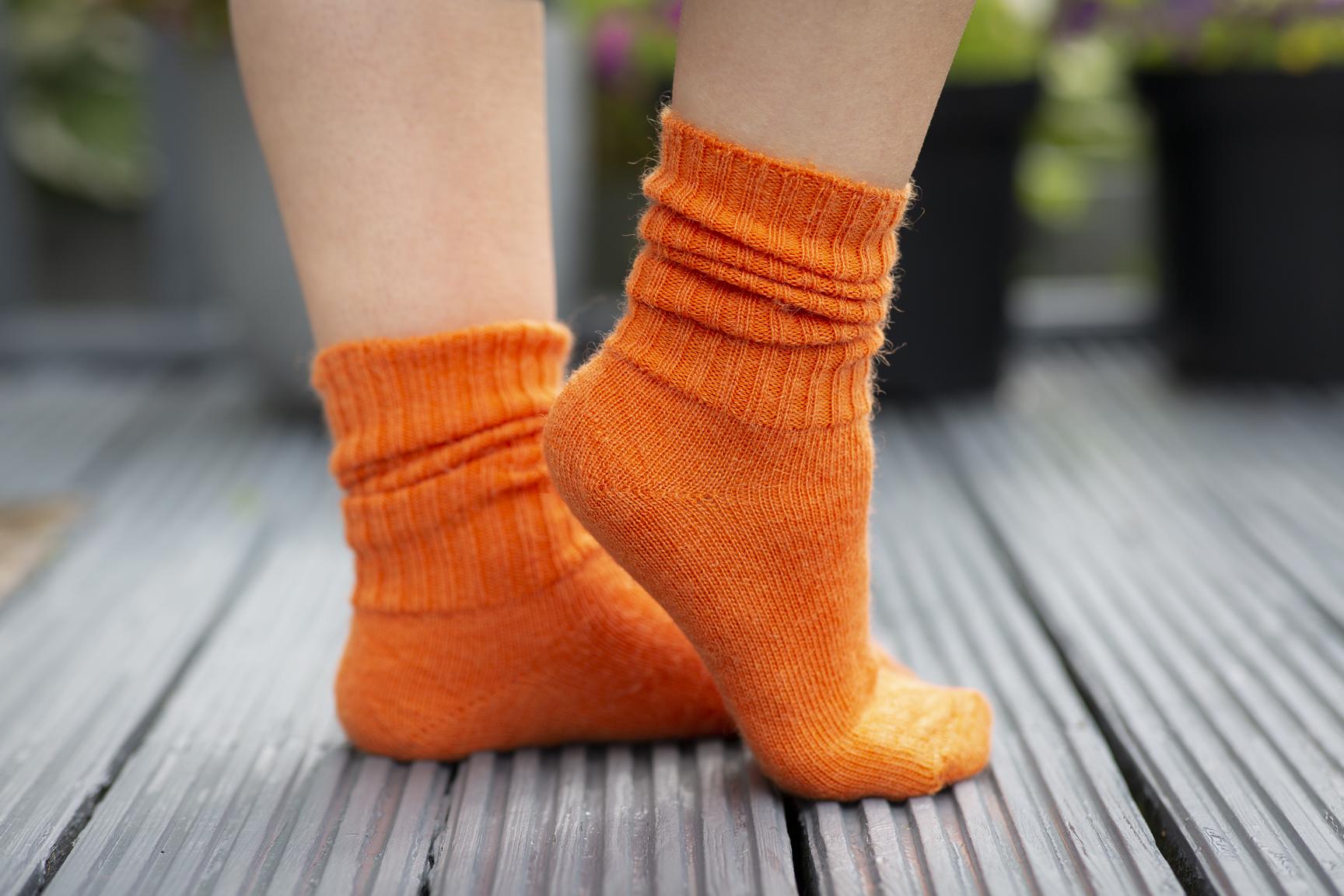 How to choose walking socks: What to look for before buying hiking socks