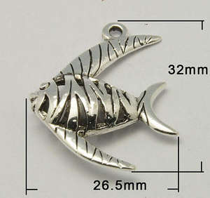 26.5x32x13mm Fish Charm Pendant - Silver Plate