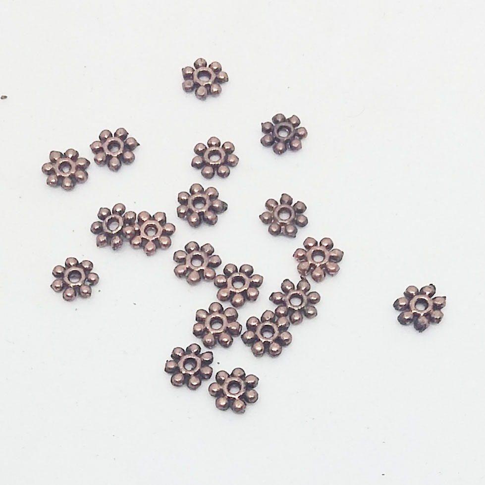 4x4mm Daisy Spacer