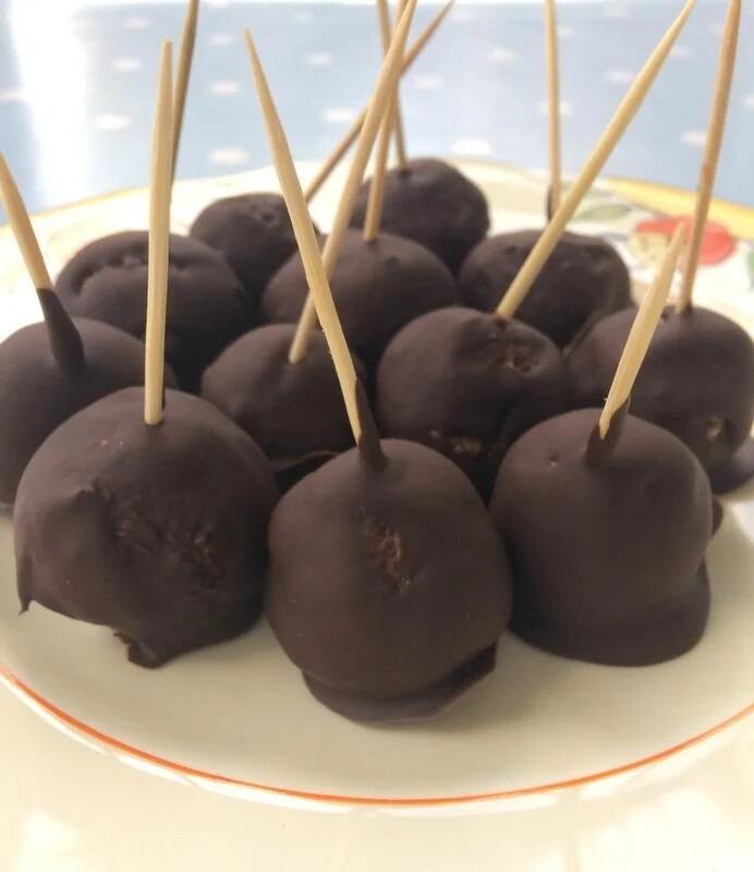 Speculaas Chocolate Date Balls