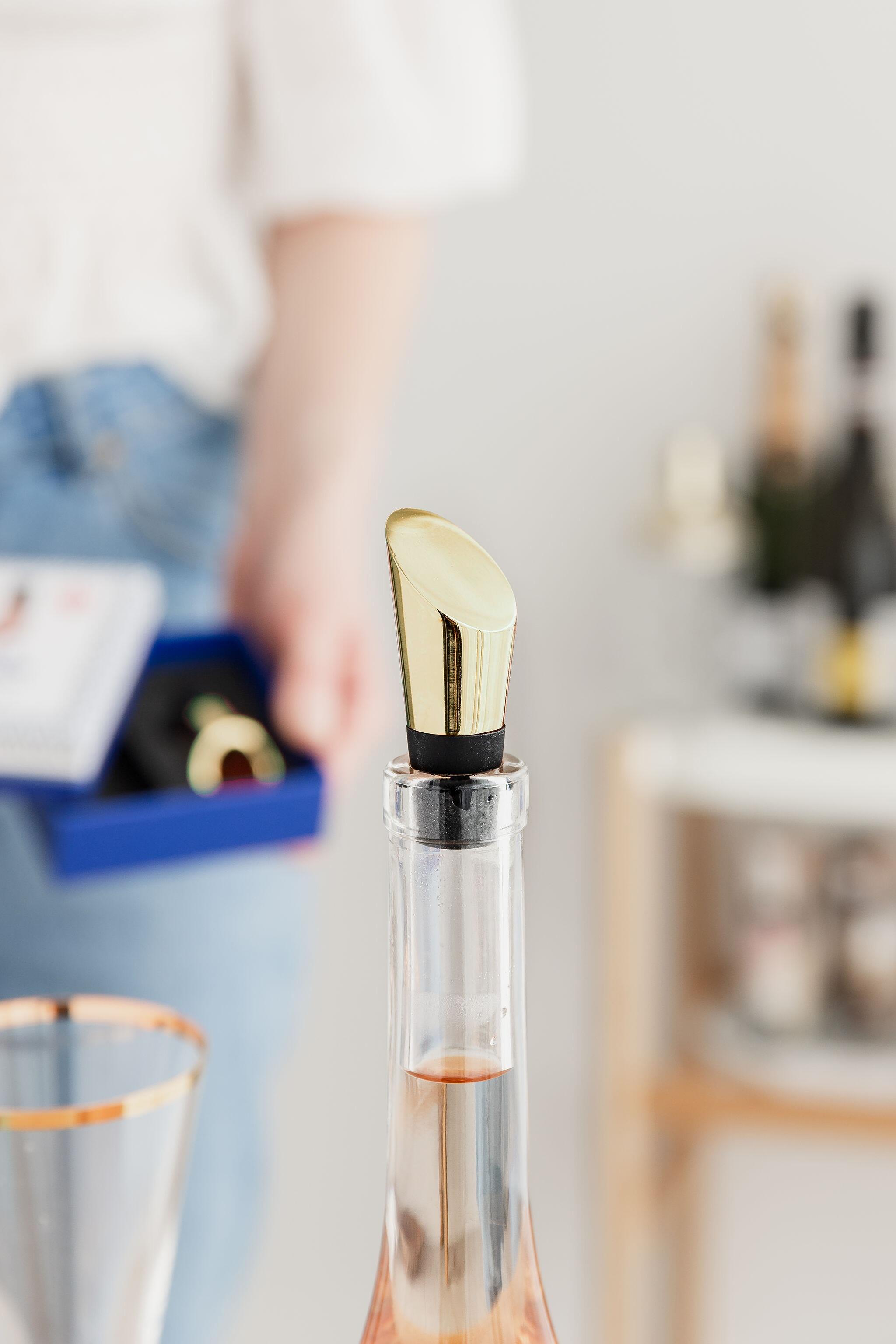 UBERSTAR Heavyweight Wine Pourer and Stopper - Gold