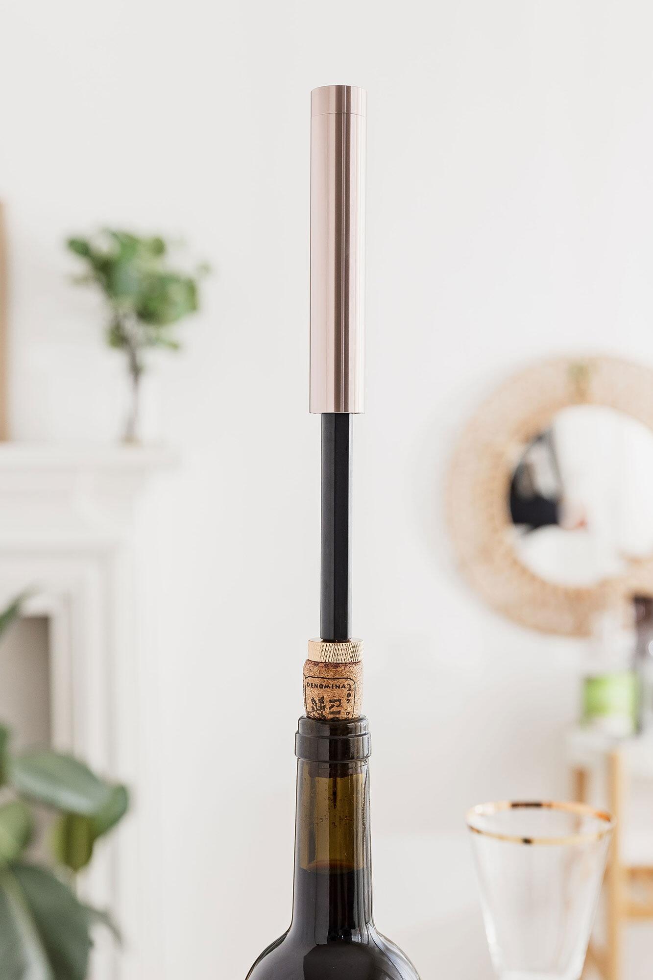 Easy wine opener pump