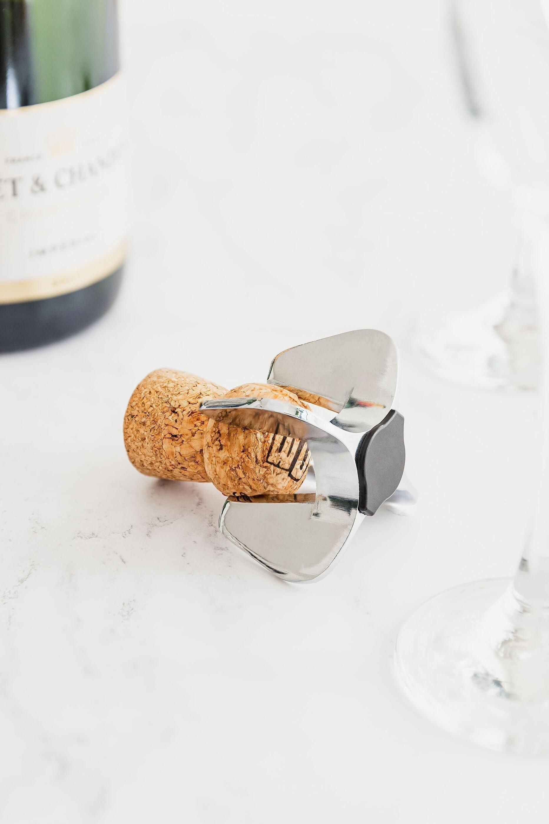easy prosecco opener