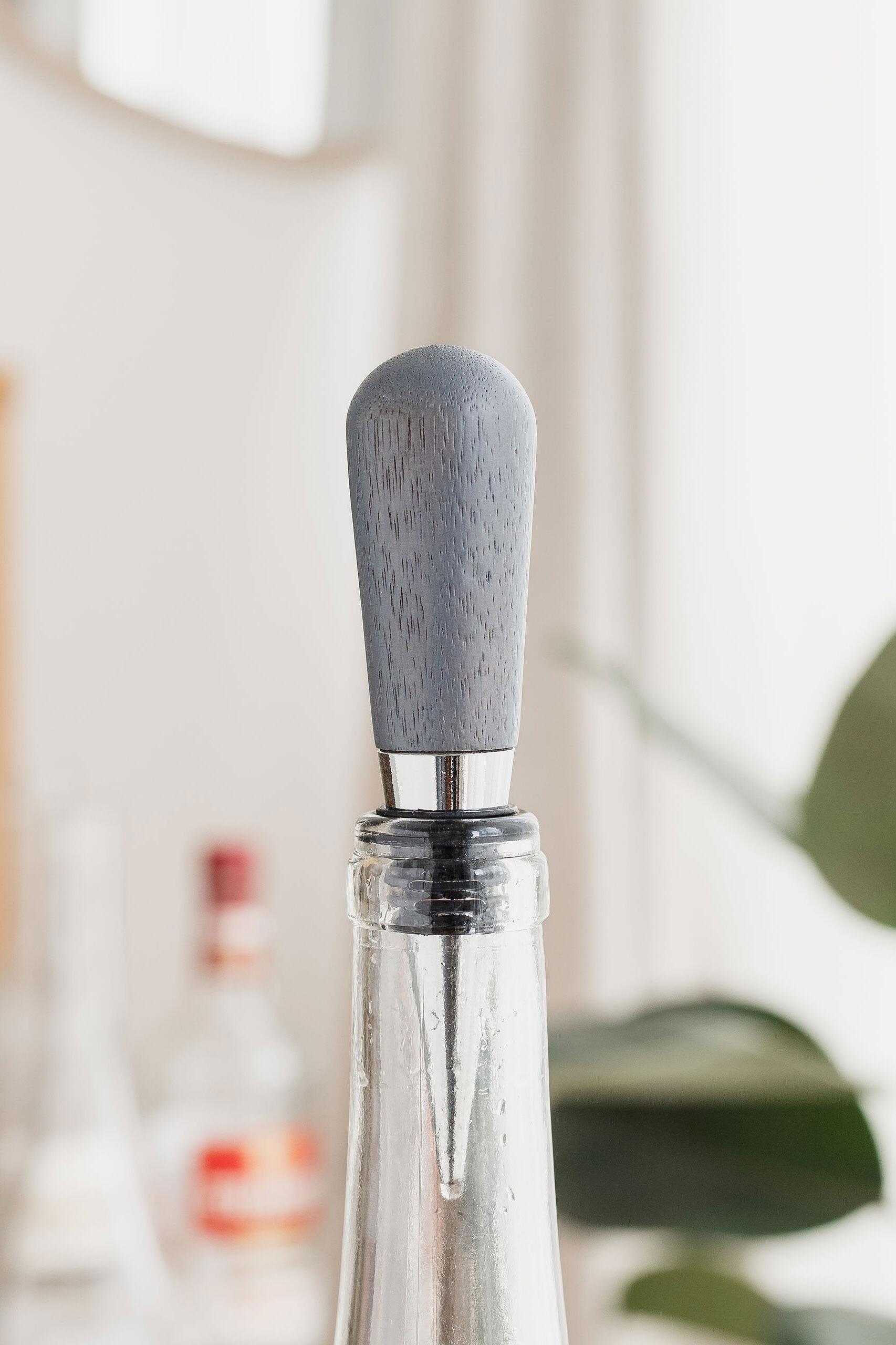 Acacia Wooden Bottle Stopper Grey