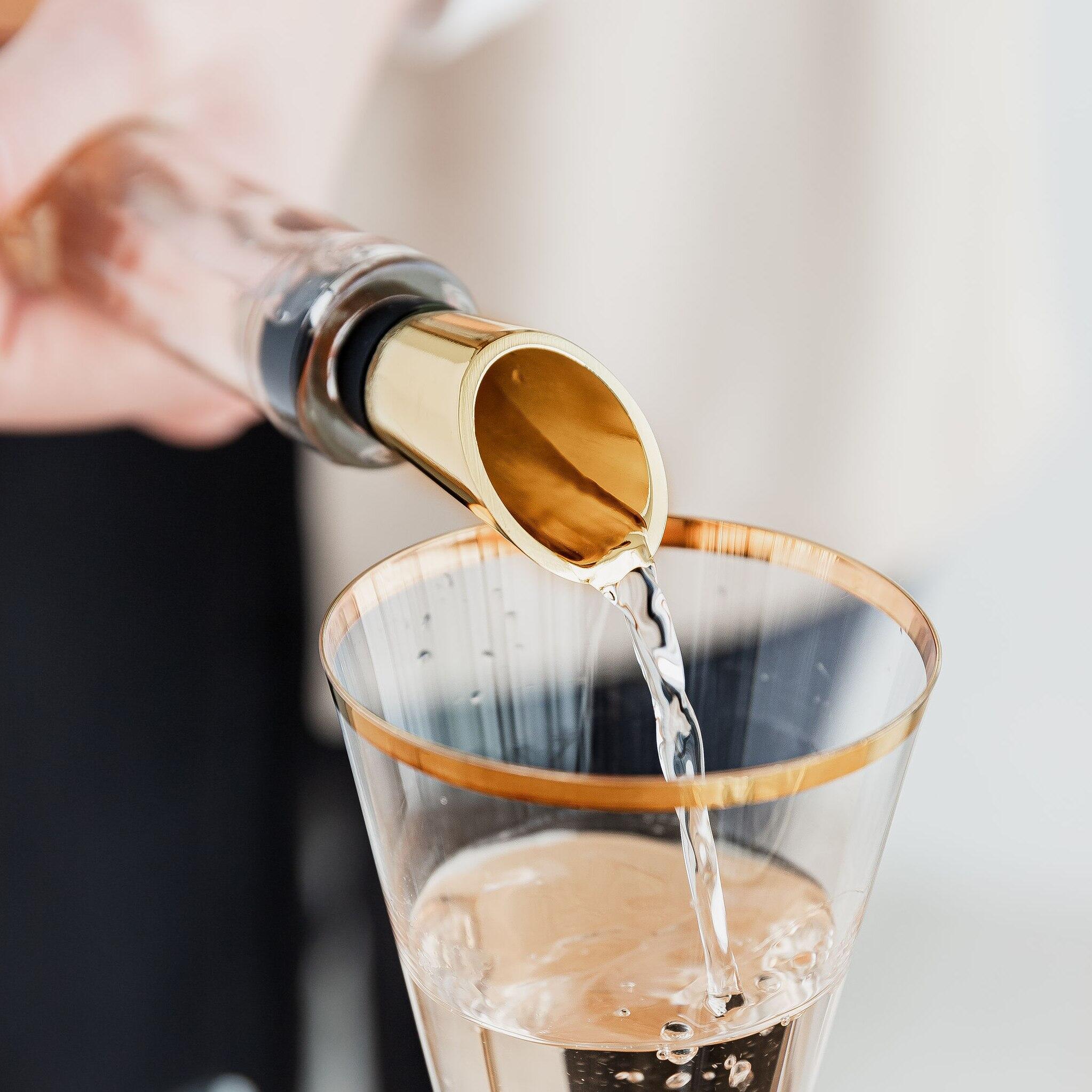 stocking filler wine pourer stopper