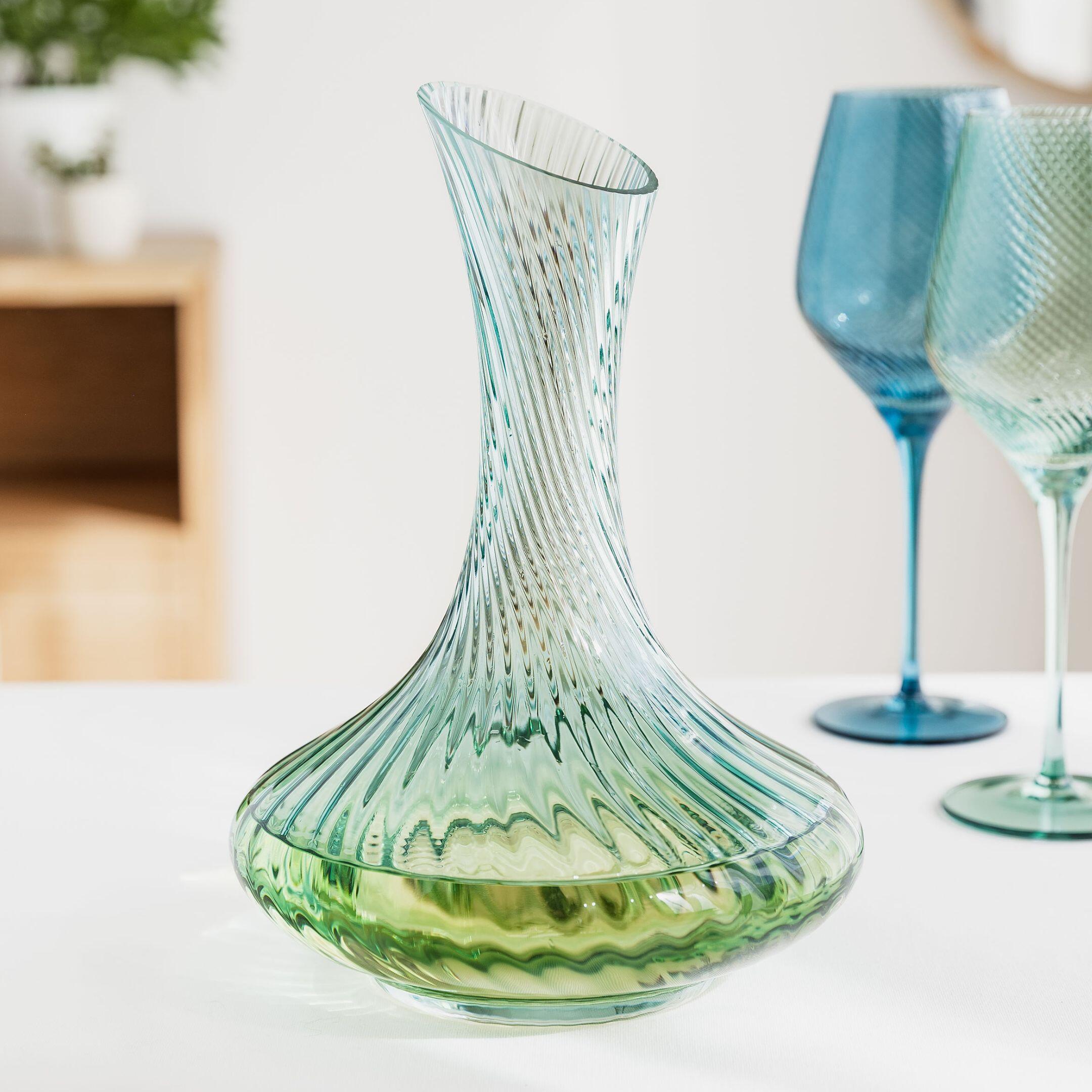twist wine decanter uberstar summer