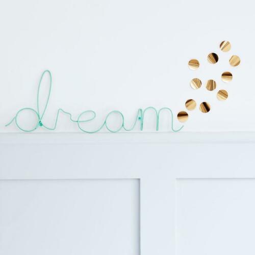 Dream' Wire Wall Sign