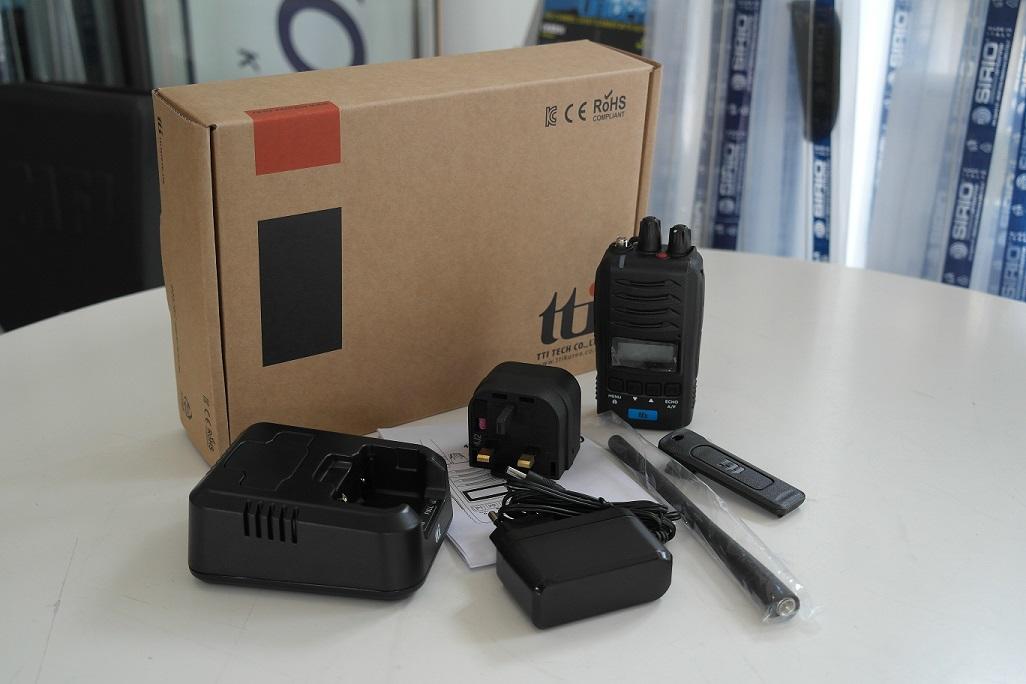 Second Hand TTI TCBH100 Handheld FM UK CB Radio Radioworld UK