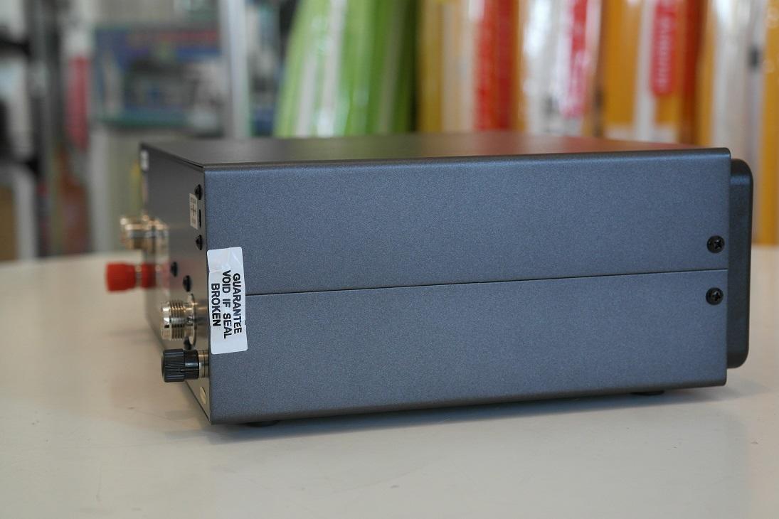 Second Hand Comet CAT-300 Manual HF Antenna Tuner - Radioworld UK