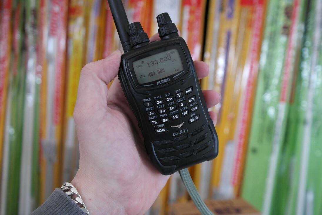 Second Hand Alinco DJX11 Handheld Multimode Receiver Radioworld UK