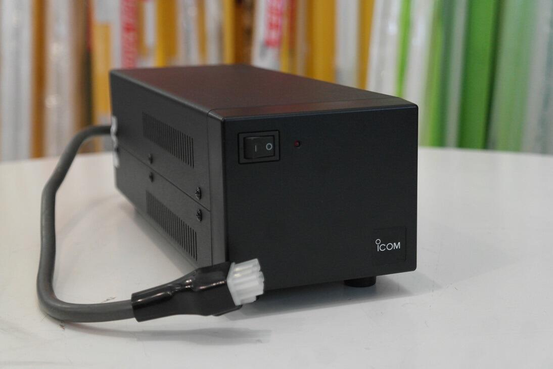 Second Hand Icom PS-85 Icom 20A 13.8V Switch Mode Power Supply 2