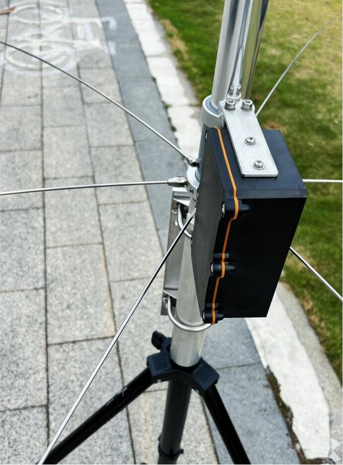 Chelegance KC4 Vertical Antenna HF: 4-band, 1000-watt resonant vertical antenna for base station use 2