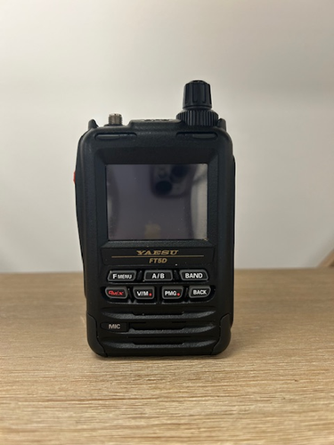 Second Hand Icom IC-Q7E Dual Band FM Handheld Transceiver