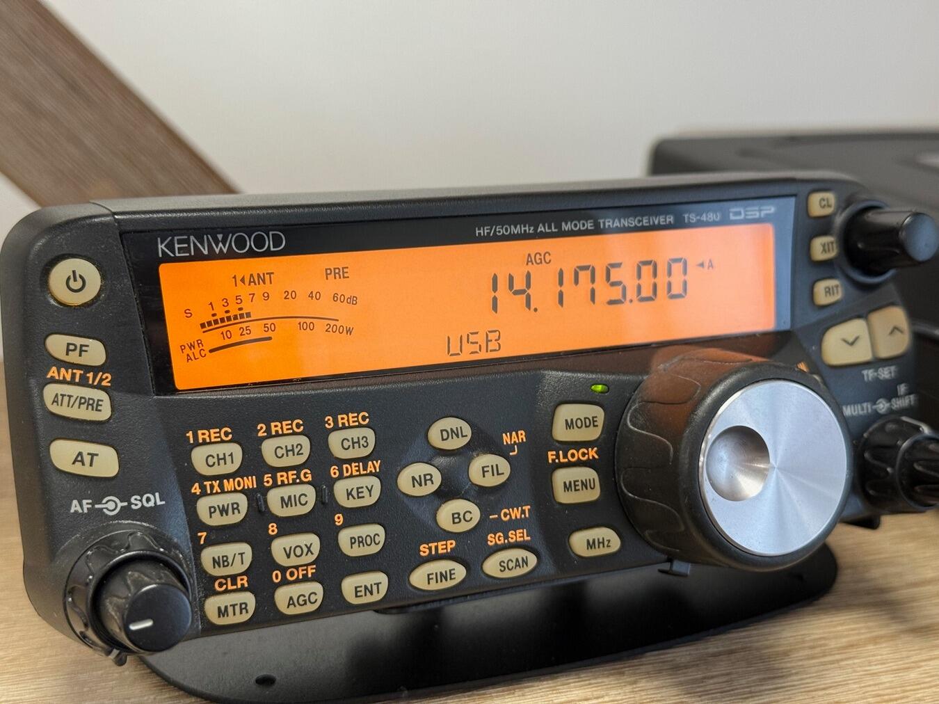 Second Hand Kenwood TS-480SAT HF Transceiver with Built-in ATU