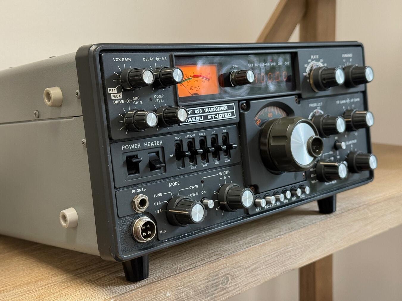 トランシーバー YAESU FT-101ZSD Yahoo!オークション -「(八重洲無線 yaesu ft) ft101zsd」(固定