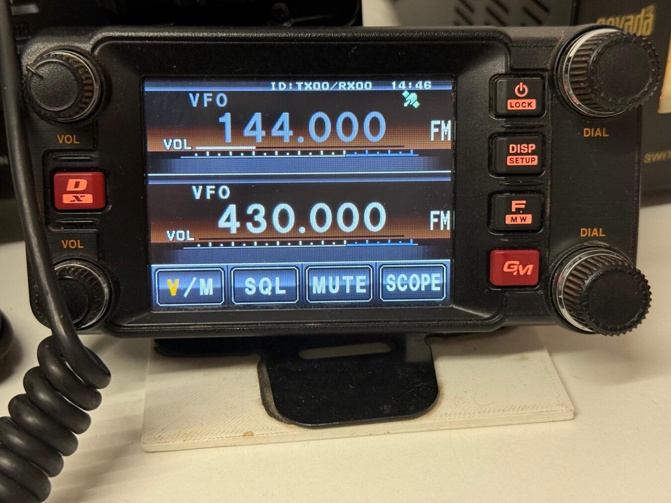 Second Hand Yaesu FTM‑400XDE Dual Band C4FM Fusion Transceiver
