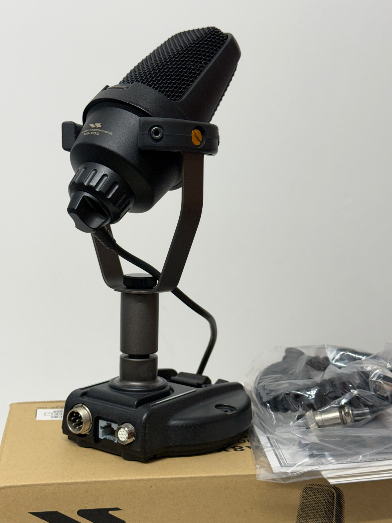 Second Hand Yaesu MD‑200 Desktop Microphone | Radioworld UK