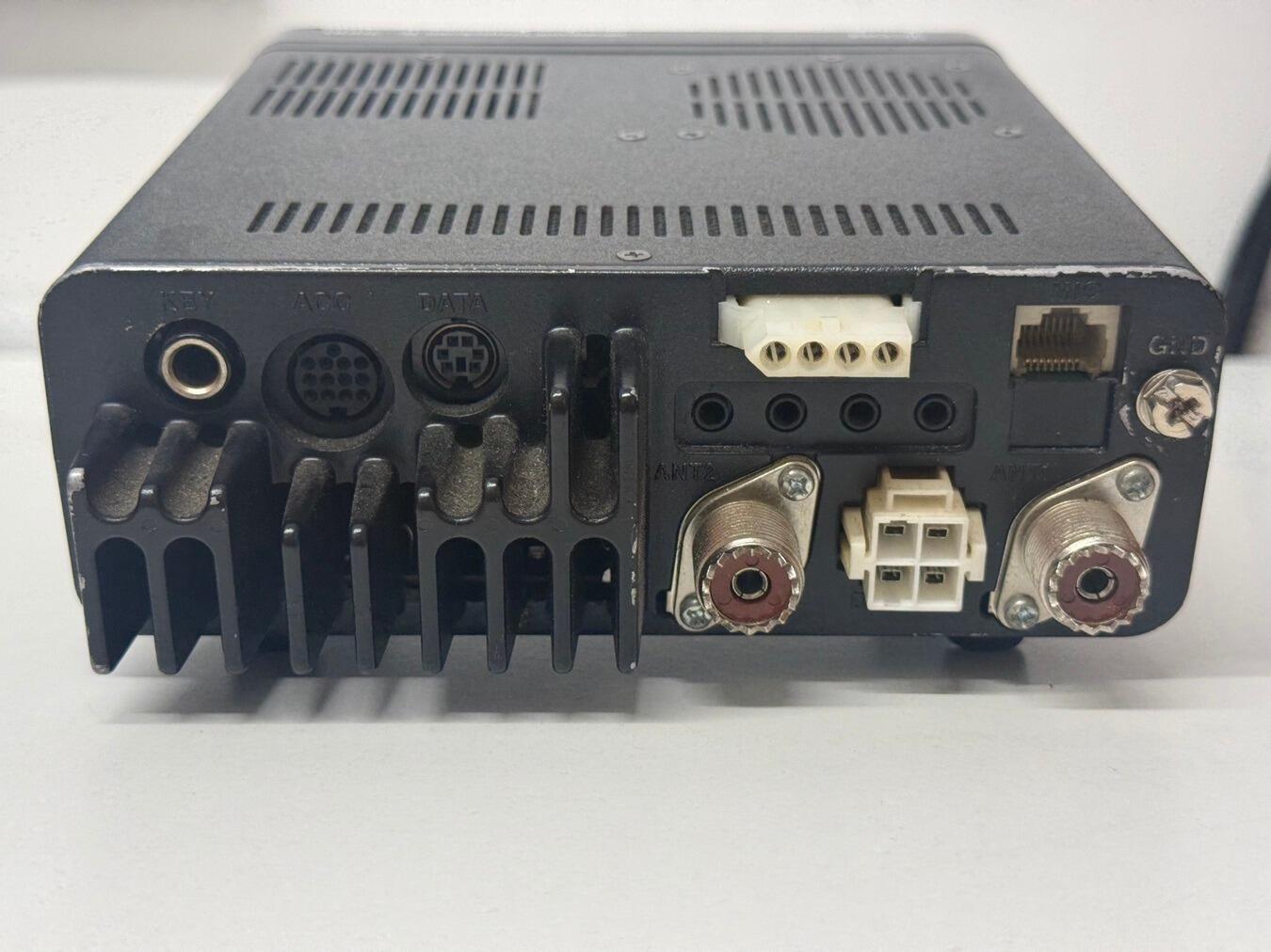 Used Icom IC-7000 HF/VHF/UHF Mobile Transceiver | Radioworld UK
