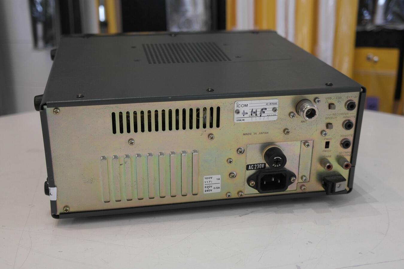 Second Hand Icom IC-R7000 Communications Receiver with HF