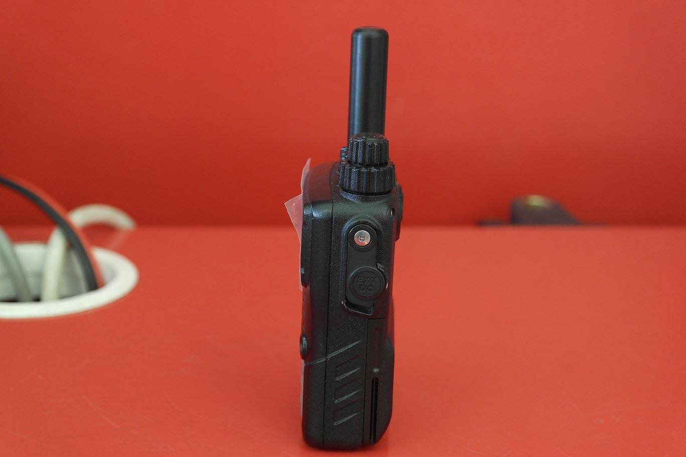 Second Hand Yaesu VX6R 2m/70cm FM Handheld Transceiver - Radioworld