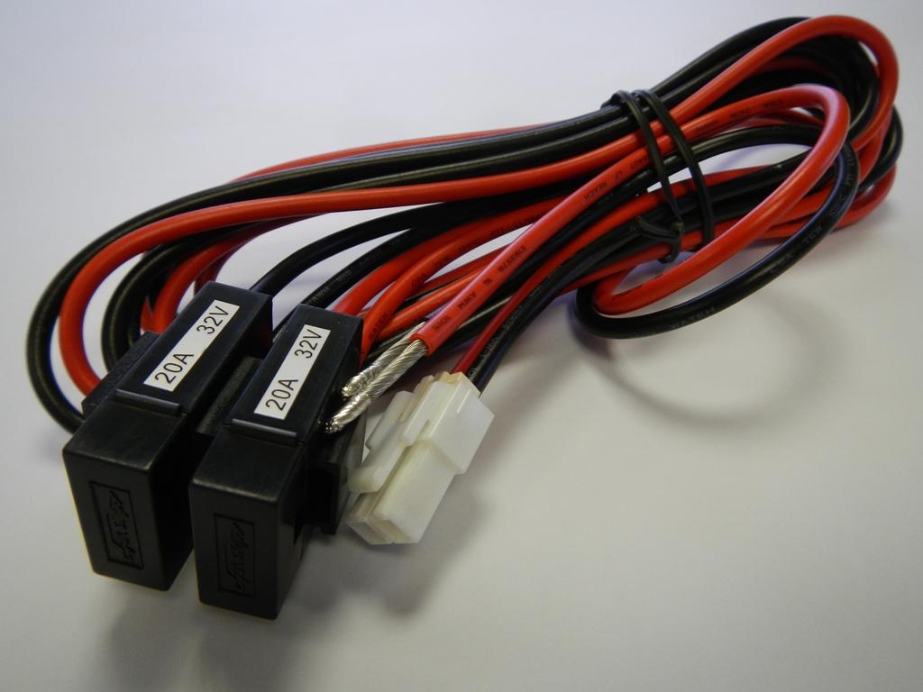 Yaesu DC power cable with fuse for FT-2900