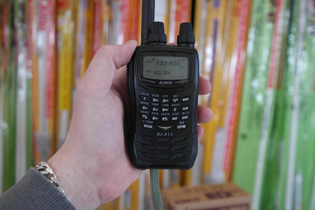 Second Hand Alinco DJX11 Handheld Multimode Receiver Radioworld UK