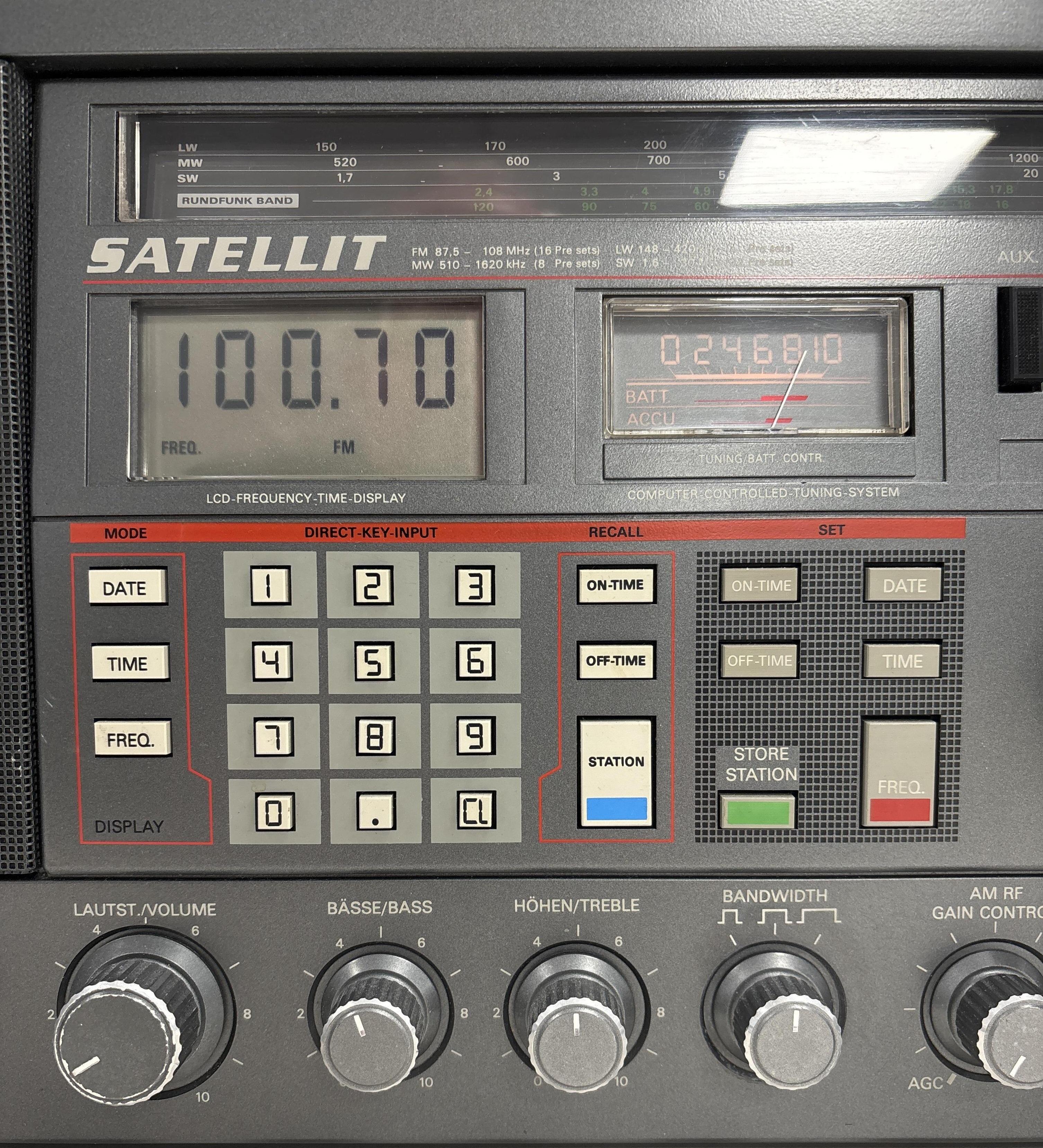 Second Hand Grundig Satellit 650 LW-MW-SW-FM Radio - Radioworld UK