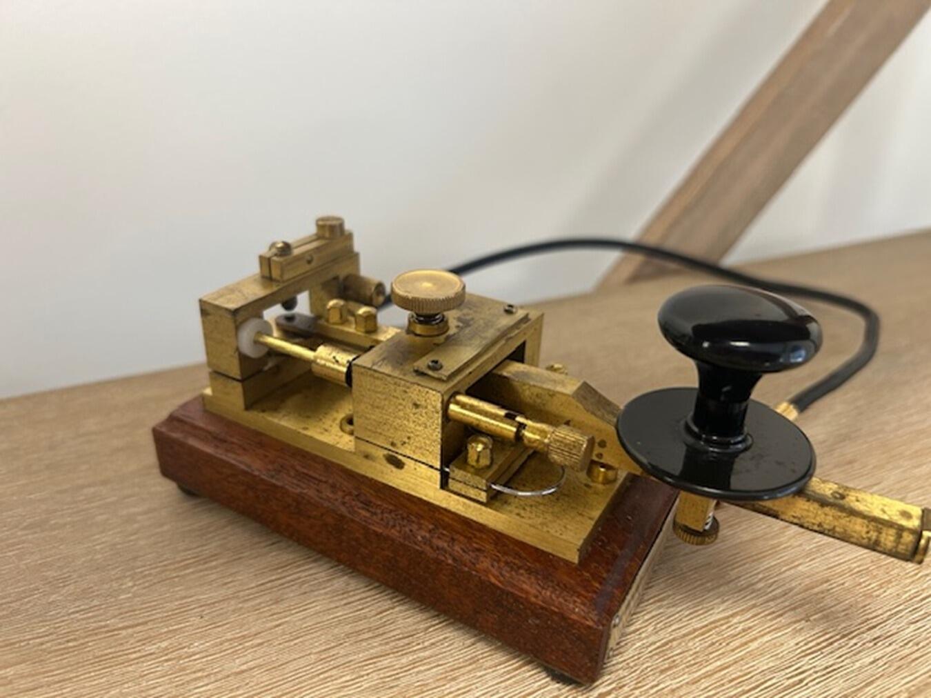 Second Hand Hi-Mound HK-802 Swedish Pump Morse Key
