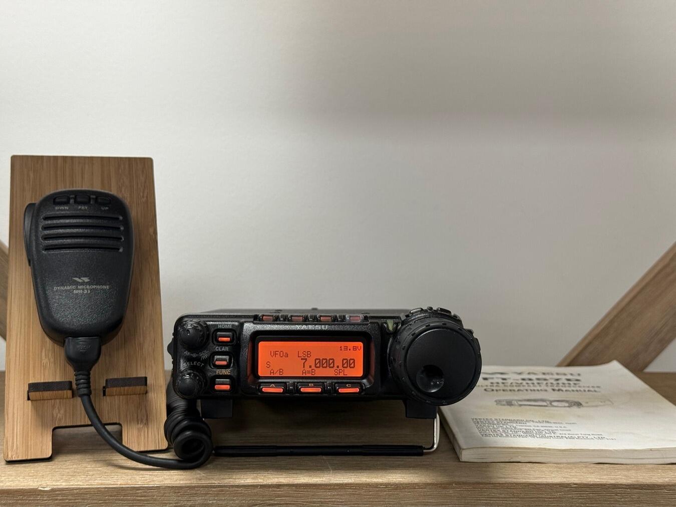 Second Hand Yaesu FT-857D HF/VHF/UHF Mobile Transceiver