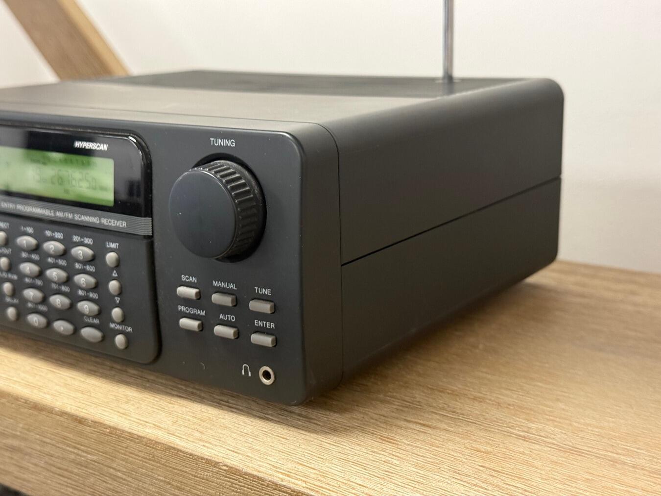 Second Hand Realistic PRO-2035 1000 Channel Base Scanner | Radioworld UK