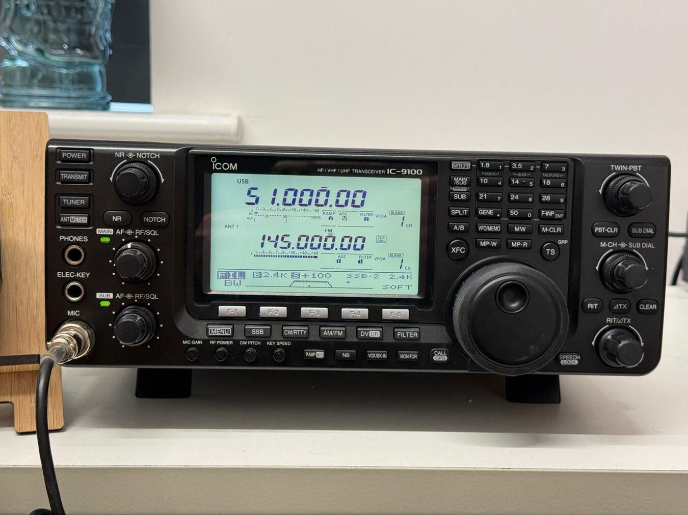 Second Hand Icom IC‑9100 HF/VHF/UHF All‑Band Transceiver – Radioworld UK