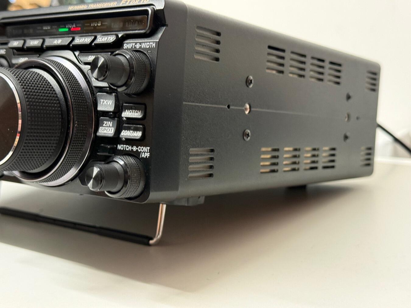 Second Hand Yaesu FTDX10 HF/50MHz SDR Transceiver – Hybrid SDR