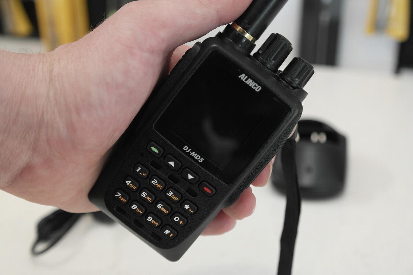 専用4 Second Hand Alinco DJ-MD5 Dualband DMR Handheld - Radioworld UK