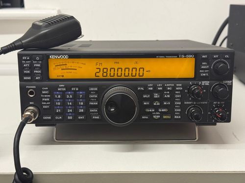 Second Hand Kenwood TS-930SAT HF 240 Volt Transceiver