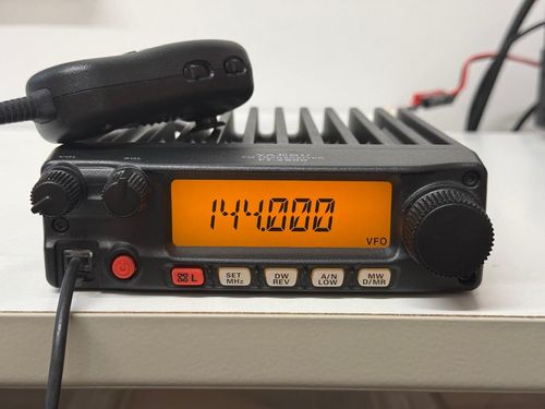 Kenwood TH‑22A/AT/E 2m Handheld Transceiver – Mint & Boxed