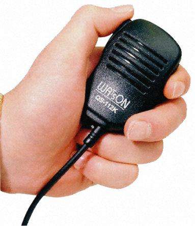 Watson QS‑112Y4 handheld speaker mic with PTT side button and curly cord – Radioworld UK