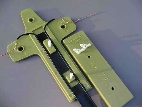 Ladder-loc center part for parallel wire