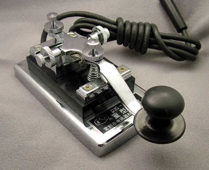 Traité de télégraphie électrique militaire à l'usage des officiers de