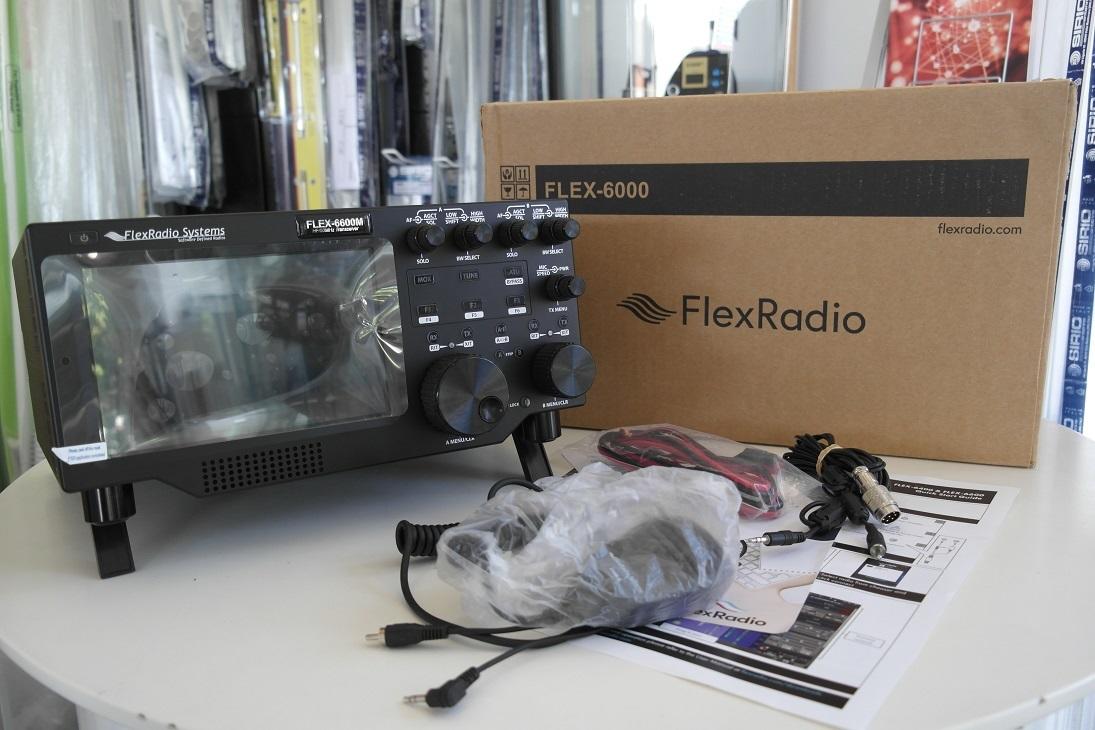 Second Hand Flex Radio 6600M HF SDR Transceiver with Large Display Screen 1