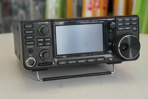 Second Hand Icom IC-7300 HF Transceiver With Touch Screen 1