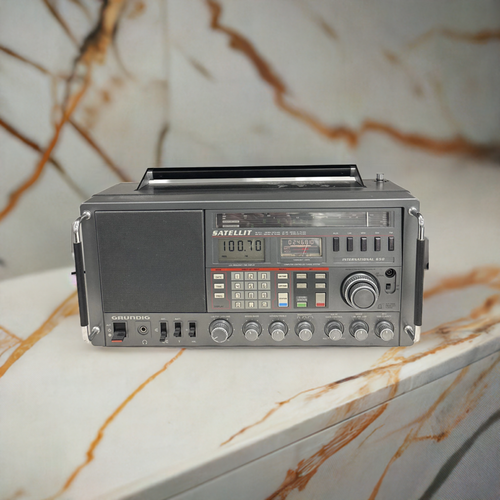 生産終了品 ＞ 広帯域受信機IC-R1500