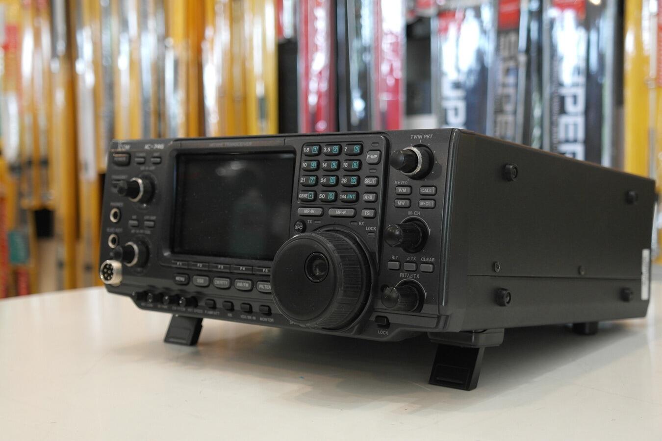 Used Icom IC-746 HF/6m 100W Transceiver | Radioworld UK