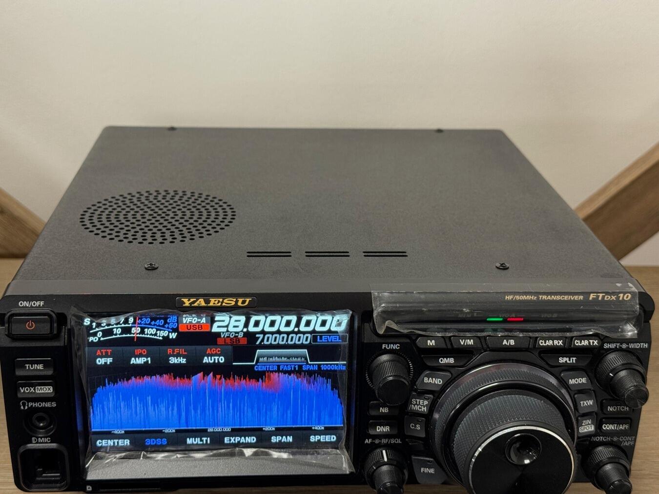 Second Hand Yaesu FTDX-10 HF/50 MHz Hybrid SDR Transceiver