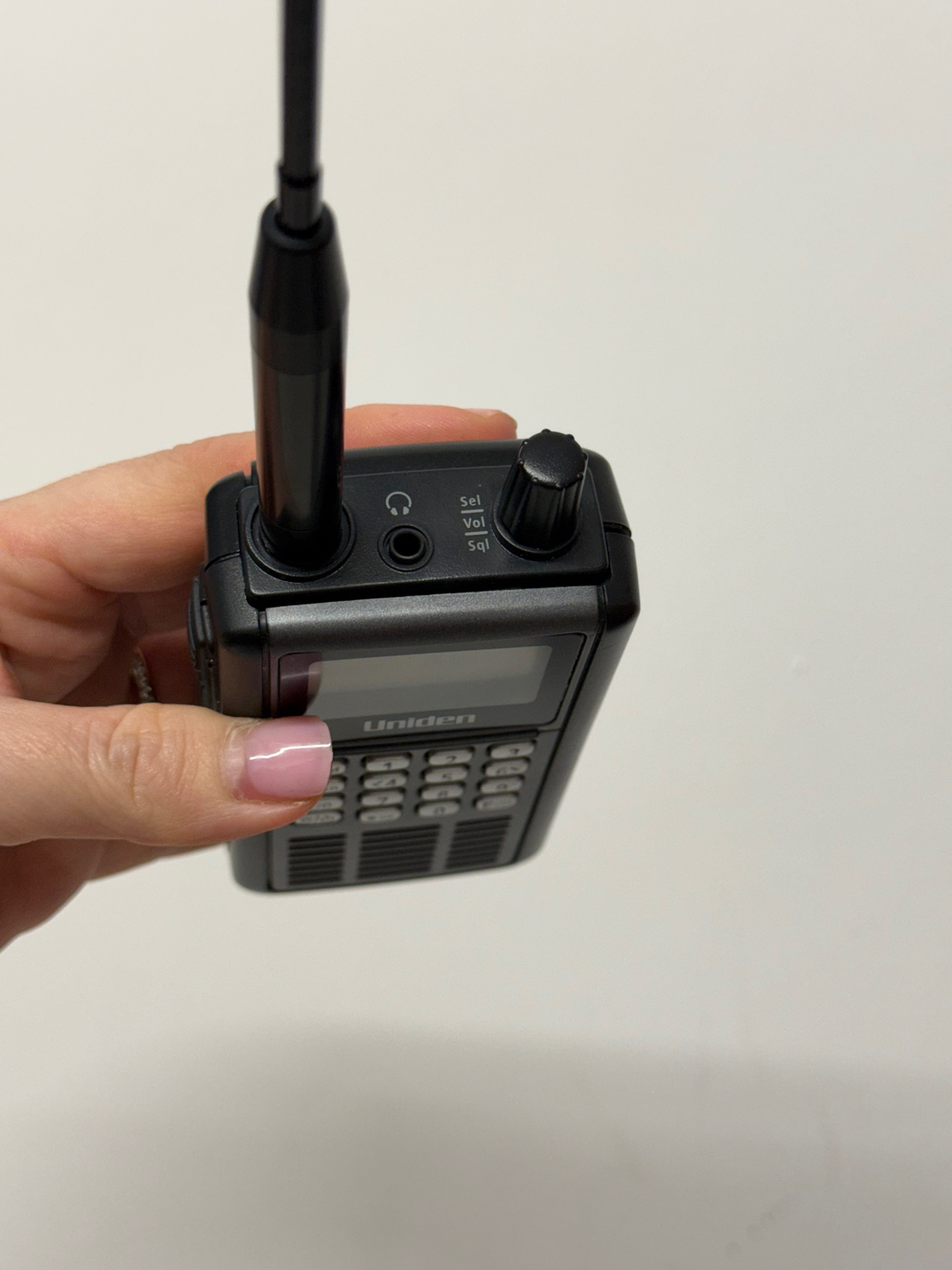 Used Uniden UBC-3500XLT Handheld Scanner – 2500 Channels