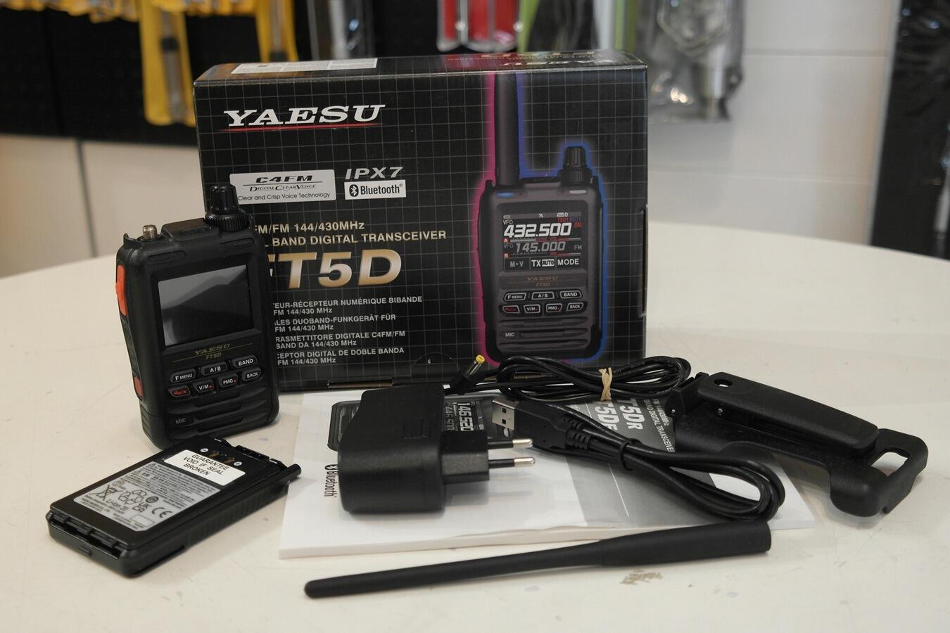 Second-hand Yaesu FT5D dual band VHF UHF Fusion handheld