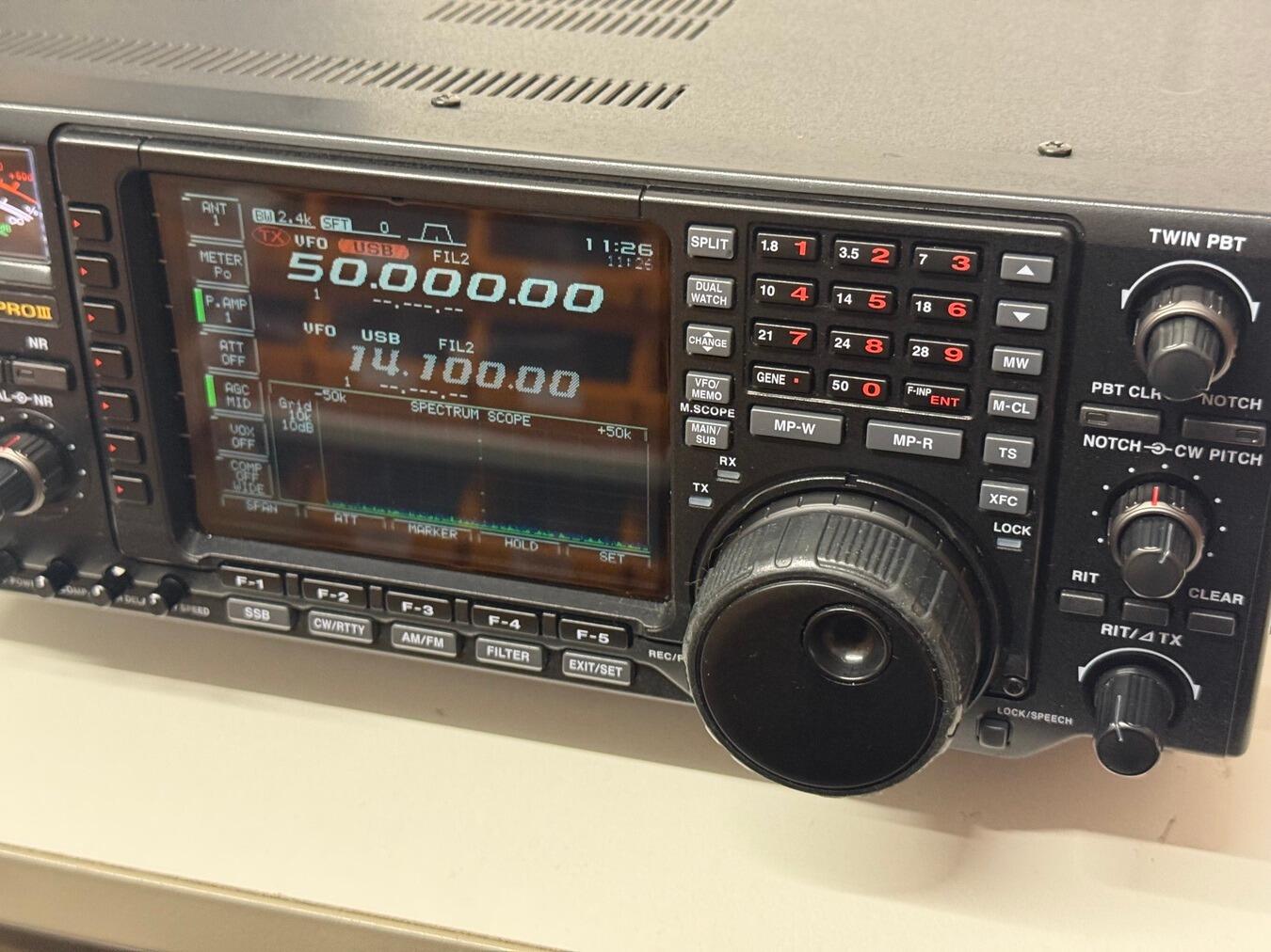 Second Hand Icom IC-756PROIII HF/50MHz Transceiver – High-Performance SDR