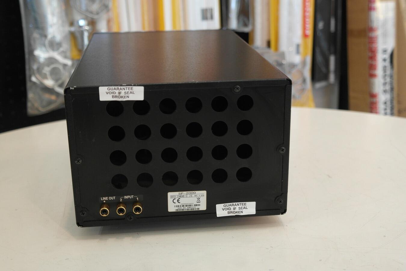 Yaesu SP-2000 side view desktop communications speaker