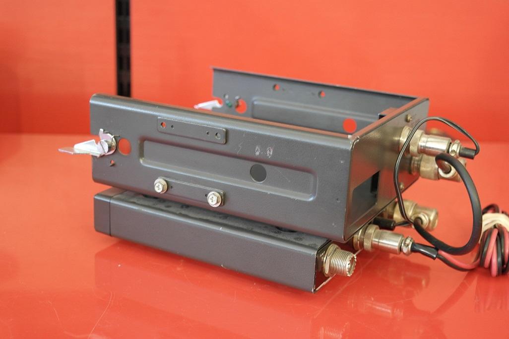 Second Hand Yaesu FT-290 Bracket With FL-2010 Amplifier - RW